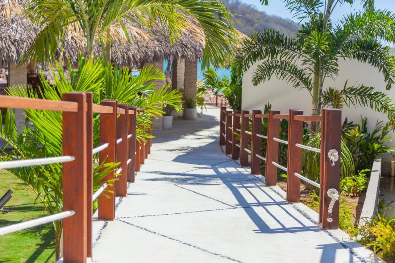 Hotel Marina Resort & Beach Club Santa Cruz Huatulco Exterior photo