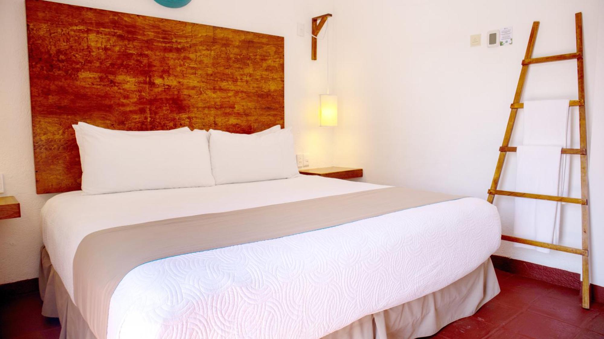 Hotel Marina Resort & Beach Club Santa Cruz Huatulco Exterior photo